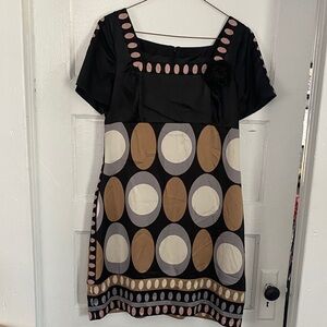 ECI Black and Tan Oval Pattern Mini Dress